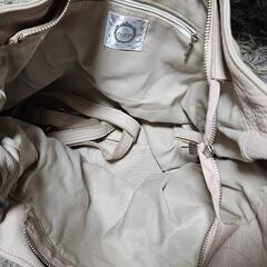 美品！牛革のバックの画像