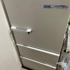冷蔵庫の画像