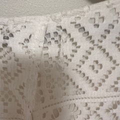 GORGE ゴージ　トップス　レディース　ホワイト　白　あみあみ　模様　おしゃれの画像