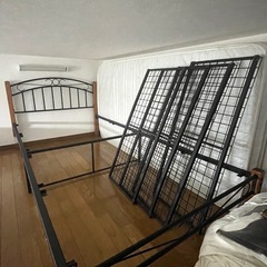 【終了】ベッドフレームの画像