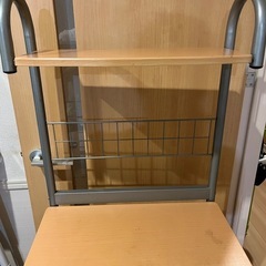 キッチン収納棚の画像