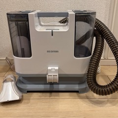 カーペットクリーナー