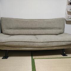 取引中　2〜3人掛けソファの画像