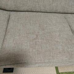 取引中　2〜3人掛けソファの画像