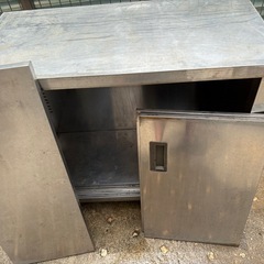 ステンレス　扉　調理台　作業台　　の画像