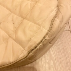 UNIQLOラウンドショルダーバッグの画像