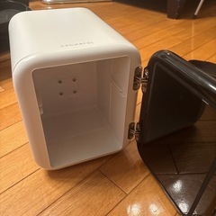 CROWNFUL 小型冷蔵庫 4Lの画像
