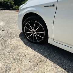 トヨタ　プリウス　平成23 (車検2年)の画像