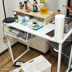 【無料】机（Amazon購入）の画像