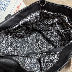 ドクロだらけのトートバッグの画像