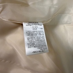 新品プライムパターン　コート　M クリーム色の画像