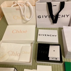 ハイブランドのショップ袋 手提げ袋 ショッパー 箱 巾着 リングケース ネックレスケースの画像