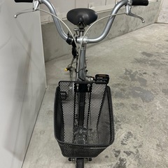 【美品】前カゴ付き折りたたみ自転車（2023年購入大阪京橋駅・お引取り限定) 美品】前カゴ付き折りたたみ自転車（2023年購入大阪京橋駅・お引