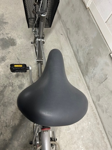 折りたたみ自転車（前かご付き） (ジモティつう) 東神奈川の