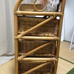 収納家具　木製　藤　籠　ラタン　引き出し　ラック　飾棚の画像
