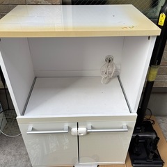 炊飯器、レンジ台の画像