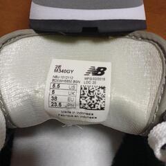 newbalanbeスニーカーの画像