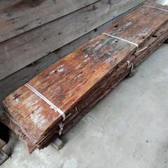 杉皮　建築資材　長さ約2m　幅約40cm　厚み3mm前後
