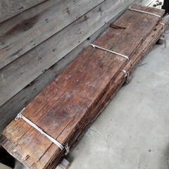 杉皮　建築資材　長さ約2m　幅約40cm　厚み3mm前後の画像
