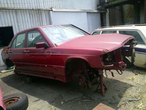 MB-190E-20リサイクル―部品取り車-エンジン-ミツションーデフ装備解体車