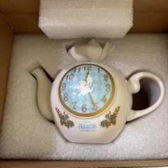 新品⭐︎アリスうさみみティーポット
の画像