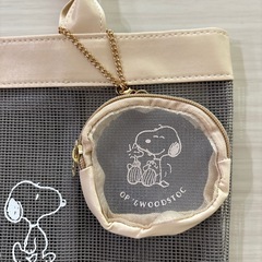 新品⭐︎スヌーピーメッシュバッグ
の画像