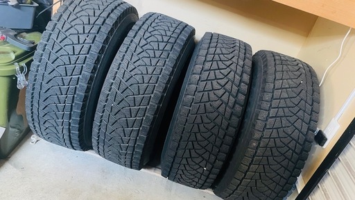 ランクル80 スタッドレス　285/75/16