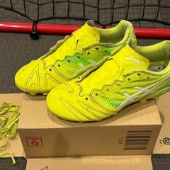 完売カラーULTREZZA 3 JR GS ジュニア サッカースパイク21.0 の画像