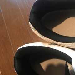 ミズノの卓球用シューズの画像