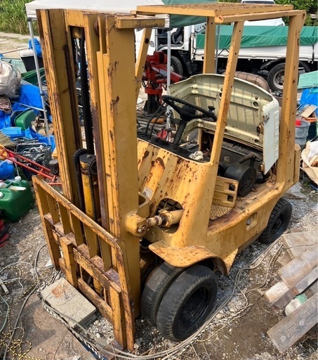 フォークリフト