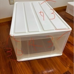 衣装ケースの画像