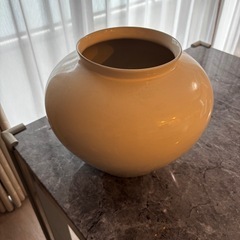 H&M フラワーベースの画像