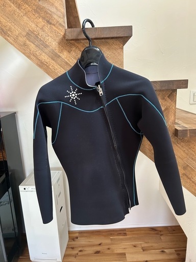 [新古品・使用10ラウンド未満］coltexウェットスーツ　タッパーL/S 新古品・使用10ラウンド未満］coltexウェットスーツ タッパーL/S