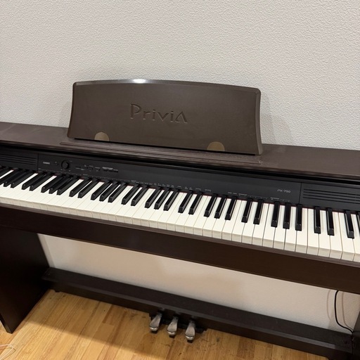 取引中　ピアノ