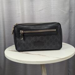 【GUCCI】ボディバッグ
