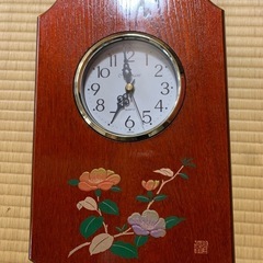 掛け時計 鍵入れ