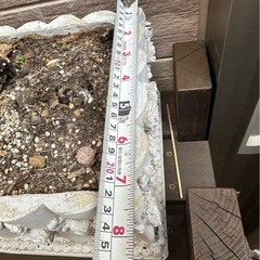 【引渡者決定済】ガーデニング　プランター　ローズ装飾　白の画像