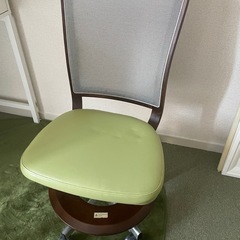 カリモク　椅子