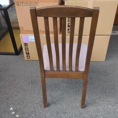 無料　木の椅子の画像
