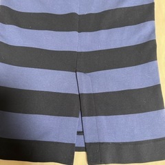 UNIQLO タイトスカートの画像