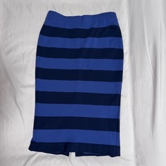UNIQLO タイトスカートの画像