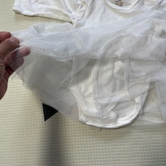 H &M ロンパース　ワンピース  60〜65サイズ　撮影だけに使用したので美品です!　の画像