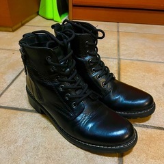 靴磨きます