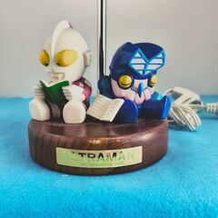 　【商談中】　ウルトラマン　電気スタンド　1個の画像