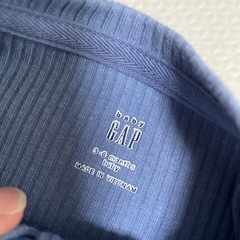 GAP ロンパースの画像