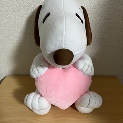 スヌーピー、プーさん、ヨッシーぬいぐるみの画像