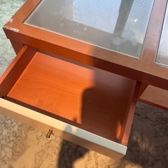 ガラス　木目　ローテーブル　引き出しの画像