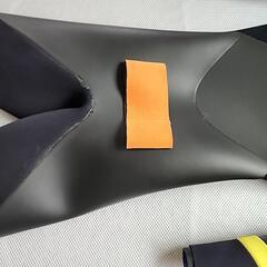 残り一点、8月中旬まで取りに来れる方　ウェットスーツネックエントリー3ミリ5ミリ　スキンの画像
