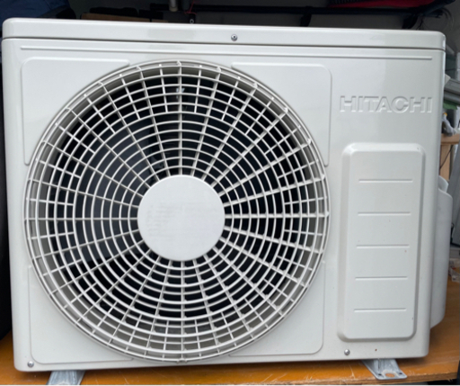 取り付け込み　エアコン　日立　2.2k 6-8畳タイプ