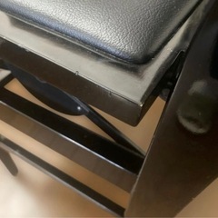 中古・　河合　デラックス　背付きピアノ椅子　トムソン椅子の画像